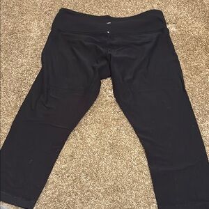 Lululemon Athletica Black Leggings cropped reversible Stretchy